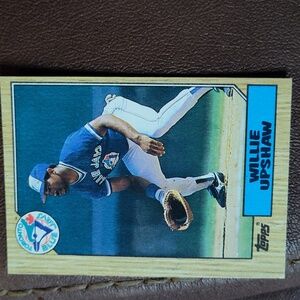Baseball card Willie Upshaw (played first base)